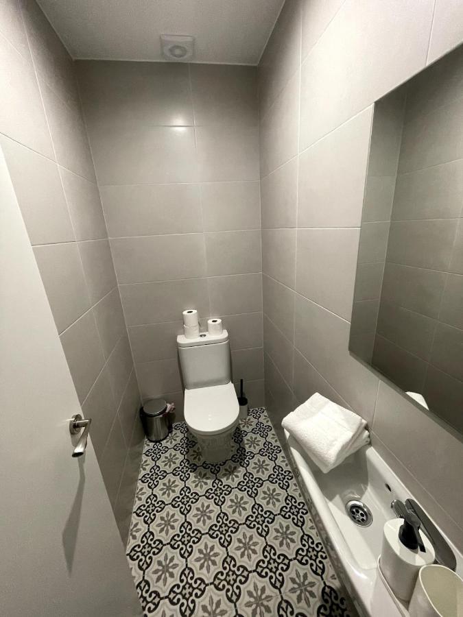 Nuevo Apt De 7 Pax En El Corazon De Malasana Madrid Exterior photo